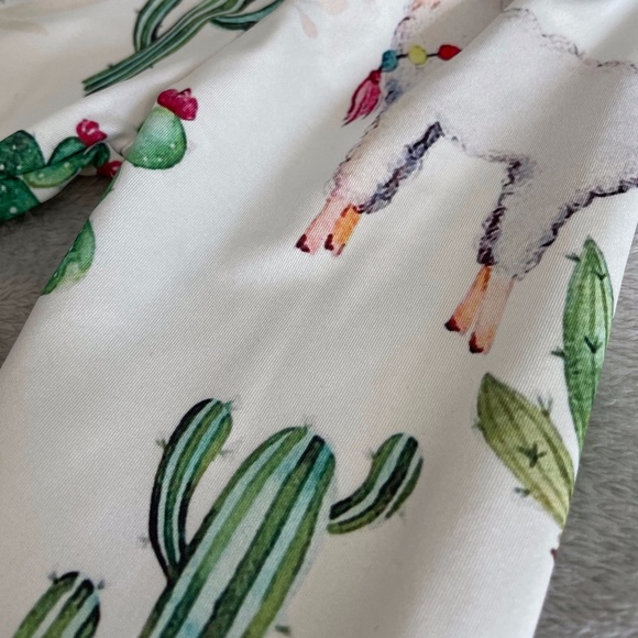 Baby 6-12 month matching Llama set - Picture 6 of 9